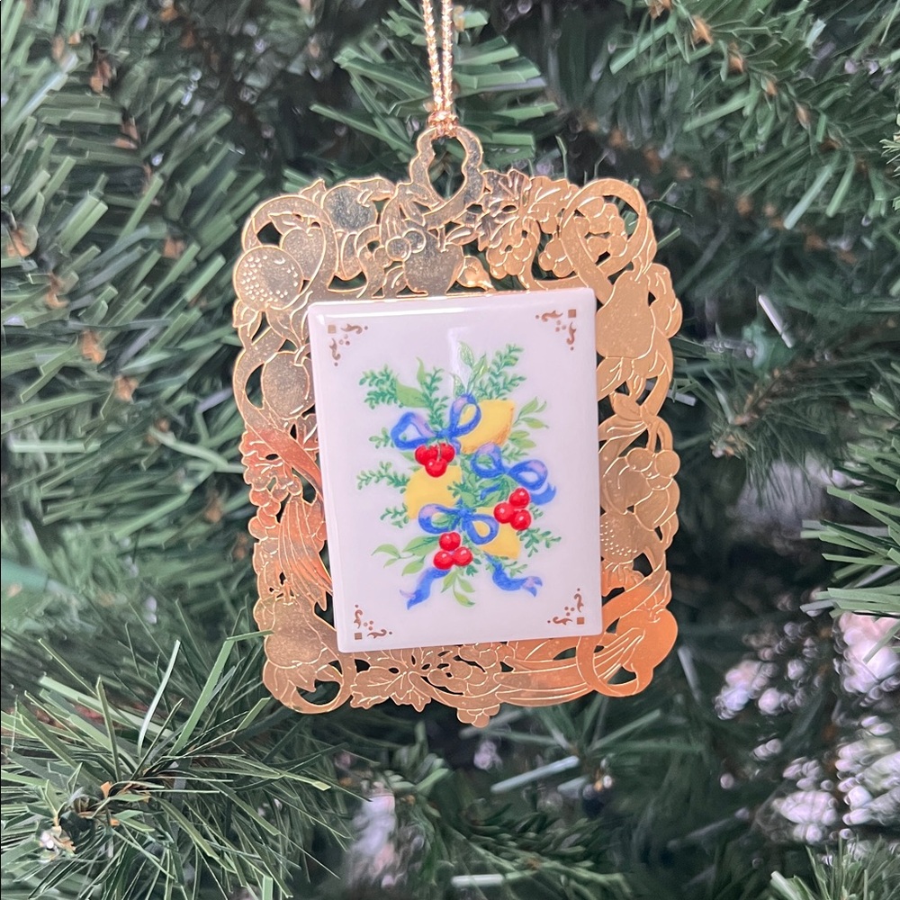 Lenox Porcelain Ivory Ornament with Fruit Design